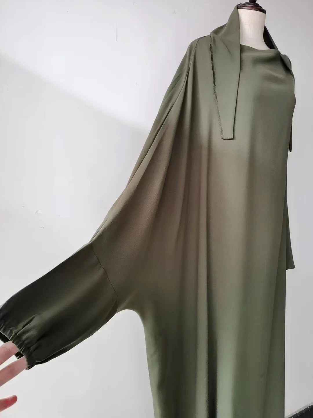 Ultimate Prayer dress: Overhead Khimar Abaya