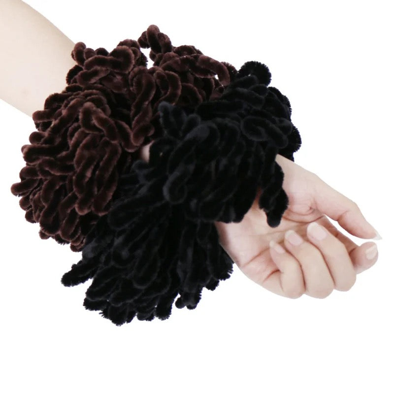 Hijab Volume Boost" Velvet Scrunchie